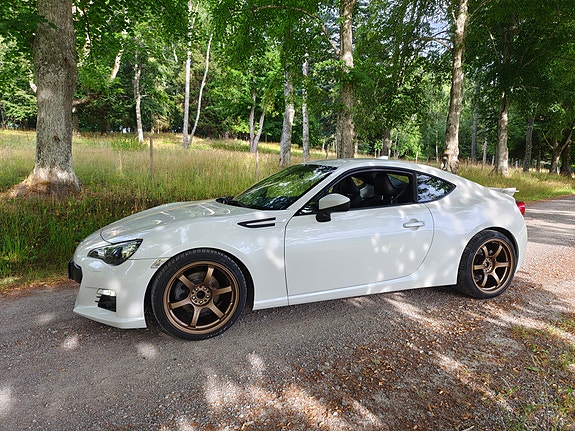 Subaru BRZ 3 of 5