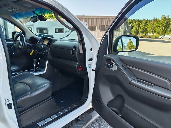 Nissan Navara 24 of 28