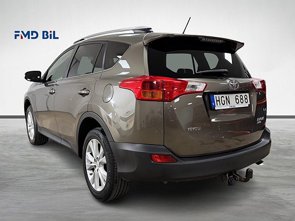 Toyota RAV4 7 of 30
