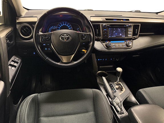 Toyota RAV4 10 of 30