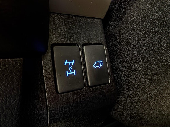 Toyota RAV4 25 of 30