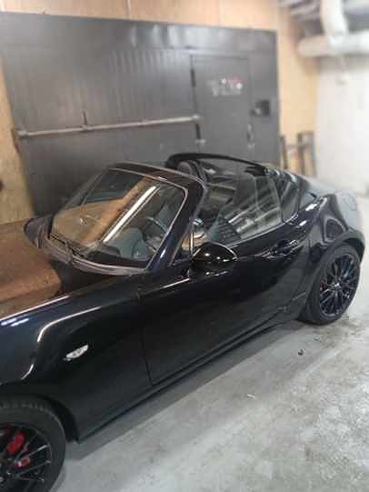 Mazda MX-5 4 of 5