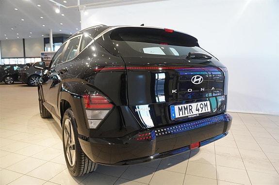 Hyundai Kona 4 of 11