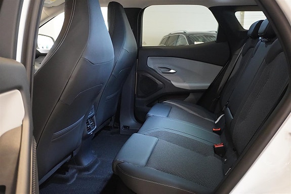 Ford Explorer 9 of 20