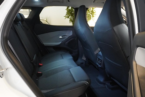 Ford Explorer 8 of 20
