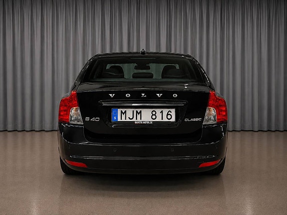 Volvo S40 3 of 5