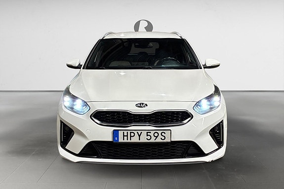 Kia Ceed 10 of 17