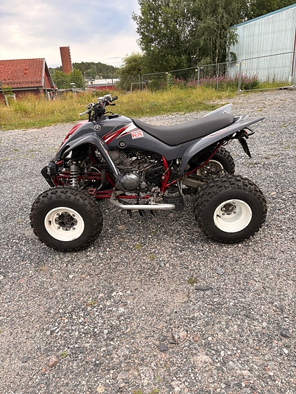 Yamaha YFM350R Raptor 4 of 5