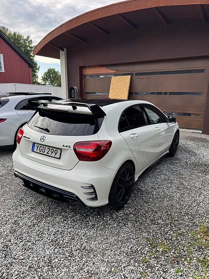 Mercedes-Benz A45 4 of 6