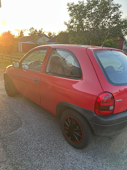 Opel Corsa 3 of 3