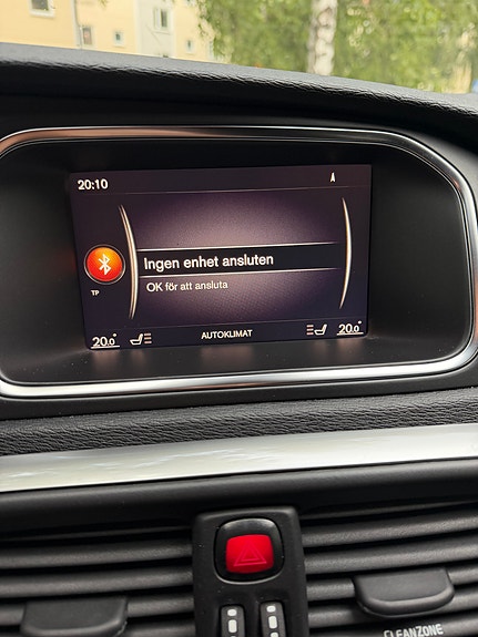 Volvo V40 14 of 24