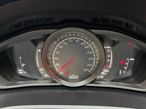 Volvo V40 9 of 24