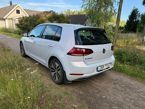 Volkswagen Golf VII 5 of 5