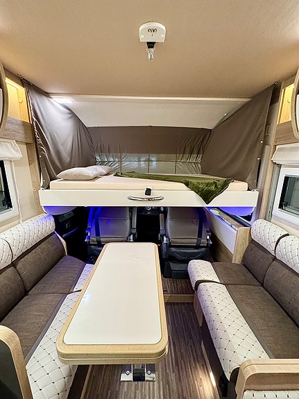 Mobilvetta K-YACHT KEA I 90 Automat Face-To-Face Solpanel Inverter Drag 4-bädd 30 of 30