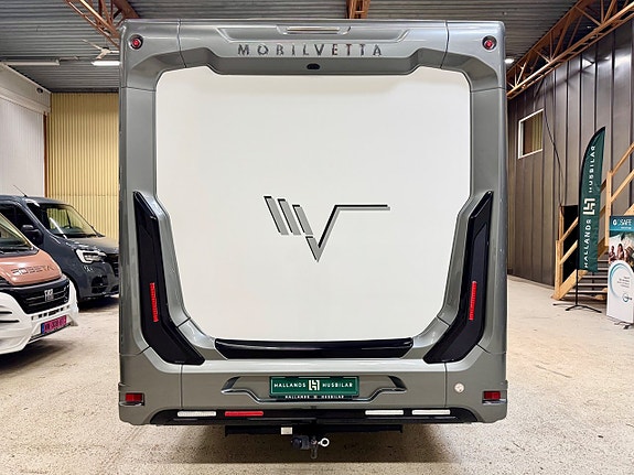Mobilvetta K-YACHT KEA I 90 Automat Face-To-Face Solpanel Inverter Drag 4-bädd 6 of 30