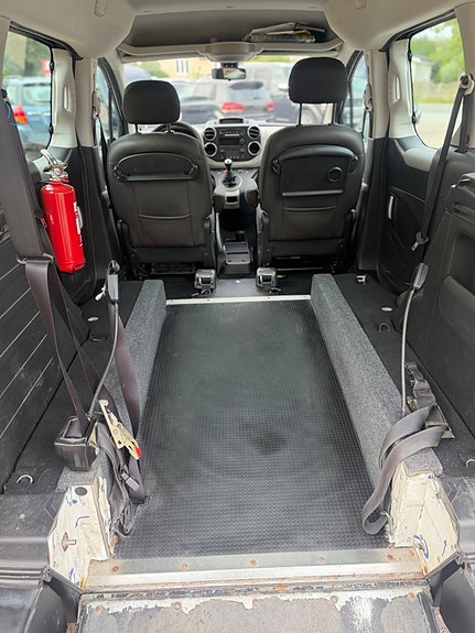 Peugeot Partner Tepee 4 of 5