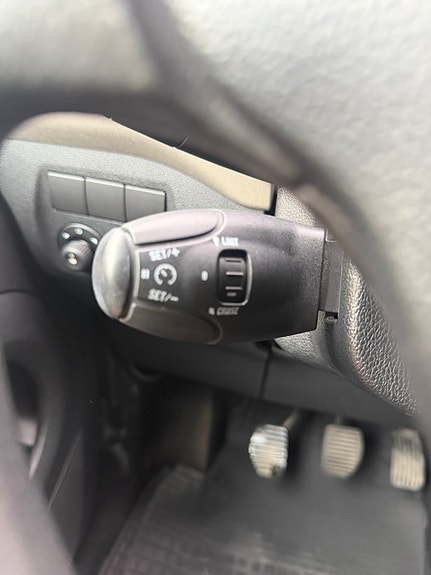 Peugeot Partner Tepee 10 of 10