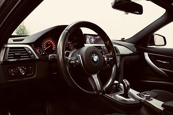 BMW 328i 5 of 5