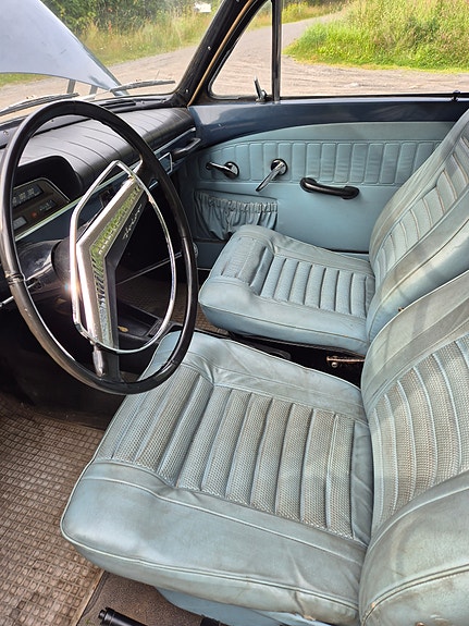 Volvo Amazon 3 of 5
