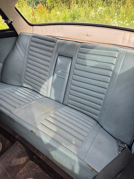 Volvo Amazon 4 of 5