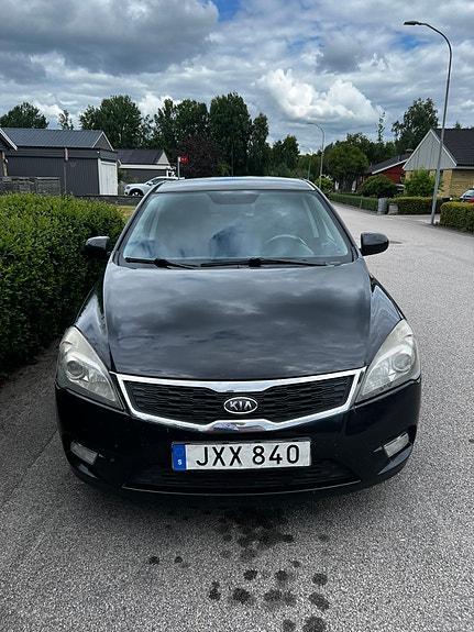 Kia Ceed 4 of 5