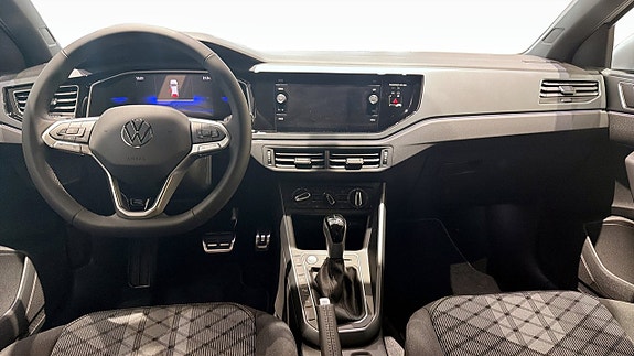 Volkswagen Taigo 10 of 12