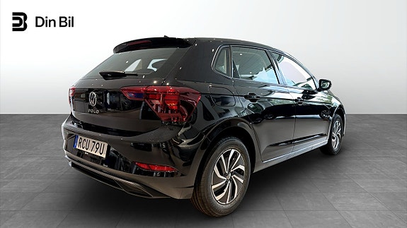 Volkswagen Polo 3 of 5