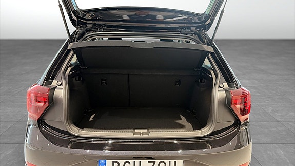 Volkswagen Polo 12 of 12