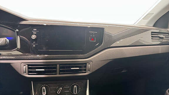 Volkswagen Polo 9 of 12