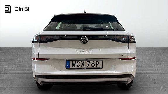 Volkswagen T-Roc 5 of 5
