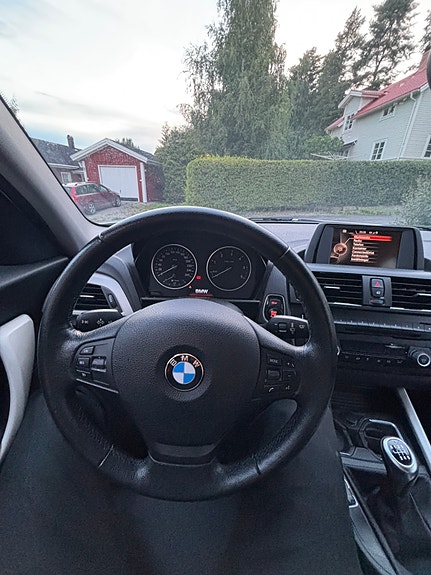 BMW 116d 9 of 12