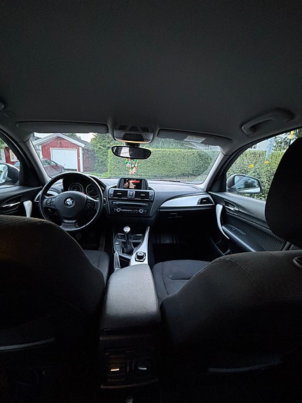 BMW 116d 8 of 12