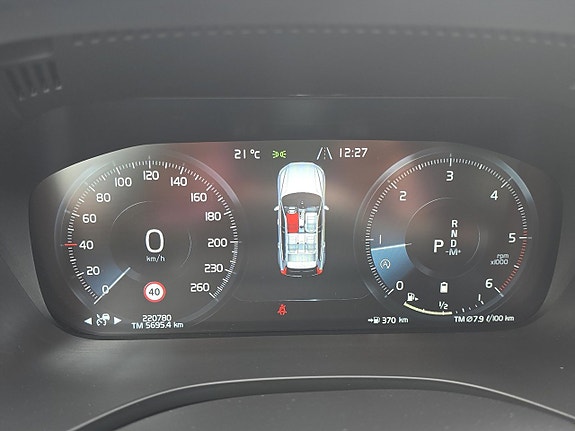 Volvo XC60 15 of 22