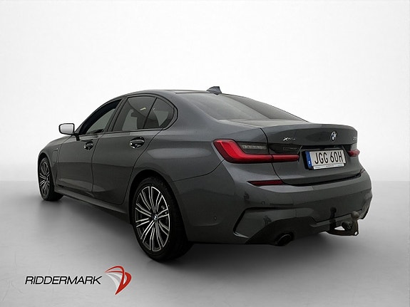 BMW 330e 5 of 5