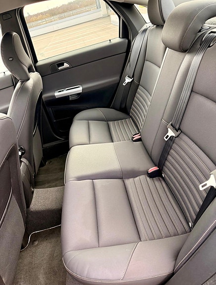 Volvo S40 4 of 5