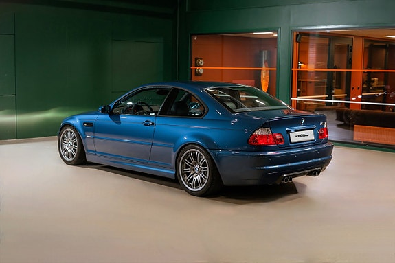 BMW M3 3 of 5