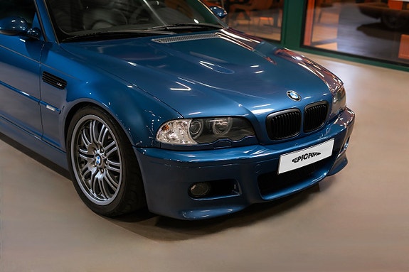 BMW M3 2 of 5