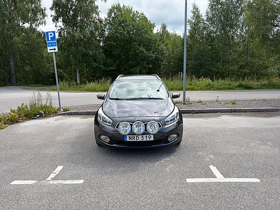 Kia Ceed 2 of 5