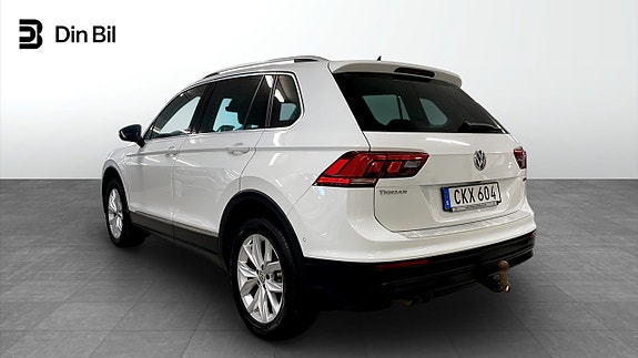 Volkswagen Tiguan 3 of 5
