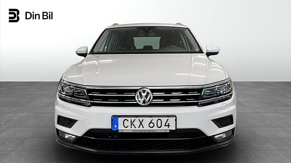 Volkswagen Tiguan 4 of 5