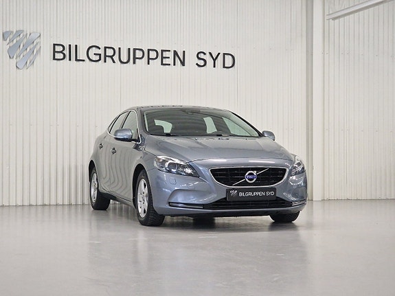 Volvo V40 4 of 5