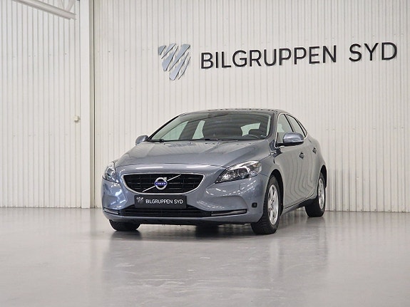 Volvo V40 3 of 5