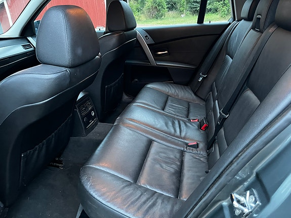 BMW 525i 9 of 9