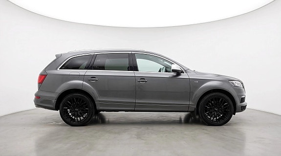 Audi Q7 4 of 29