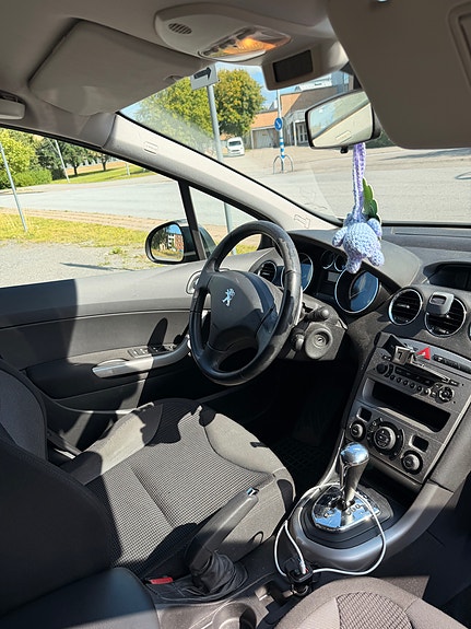 Peugeot 308 5 of 5