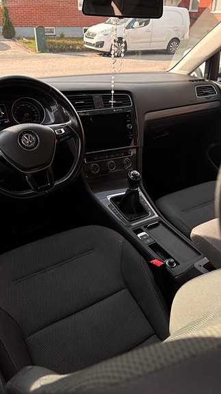 Volkswagen Golf VII 5 of 5