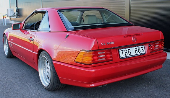Mercedes-Benz 500 SL 3 of 14
