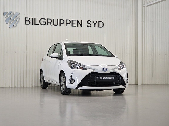 Toyota Yaris 4 of 5