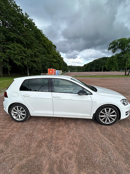 Volkswagen Golf VII 3 of 5