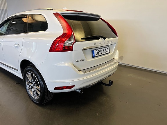 Volvo XC60 3 of 5